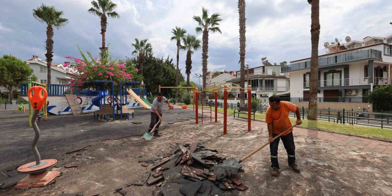 Marmaris’te parklar yenileniyor