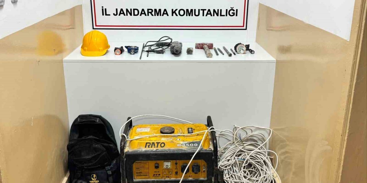 Kütahya’da izinsiz kazı operasyonu: 2 gözaltı
