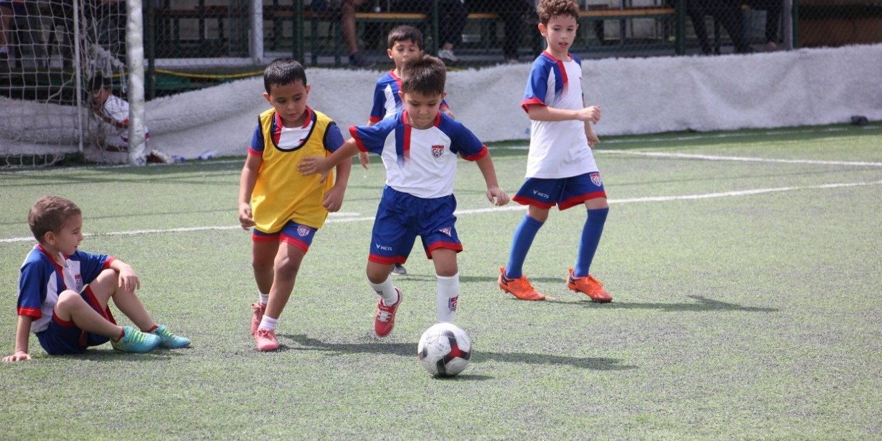 Çamlık Futbol Kulübü, futbolcu yetiştirmeye devam ediyor