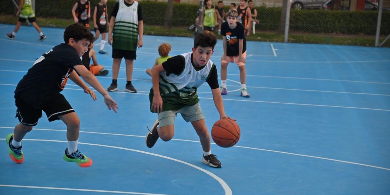 Manisa’da basketbol tutkusu sahaya yansıdı