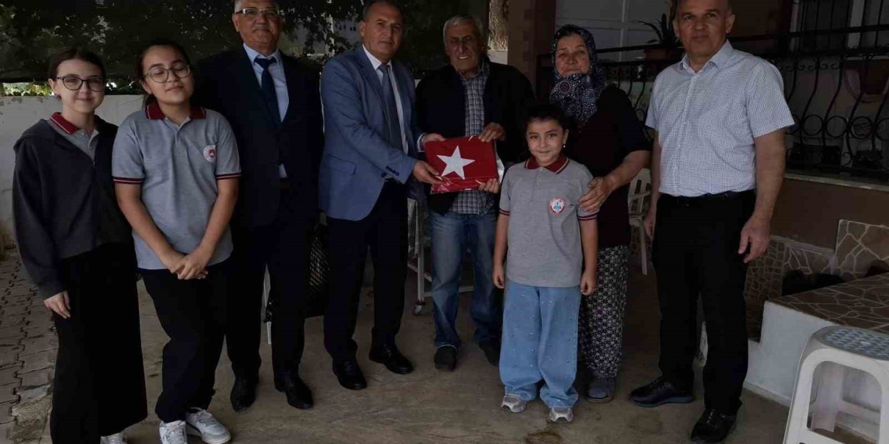 Sarıgöl’de şehit ailesine vefa ziyareti