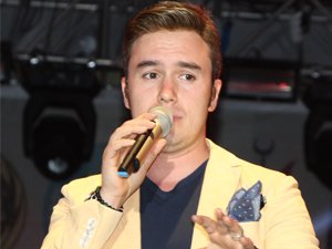 Mustafa Ceceli eşinden boşandı