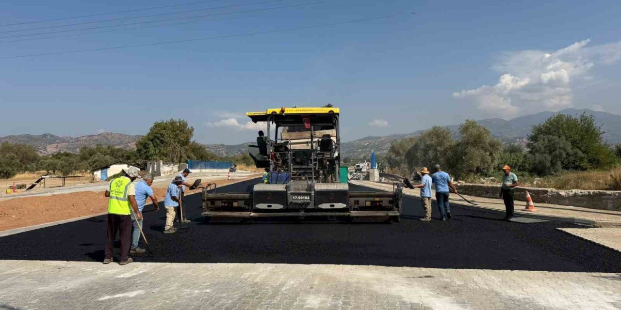 Aydın’ın dört bir yanında yol çalışmaları sürüyor