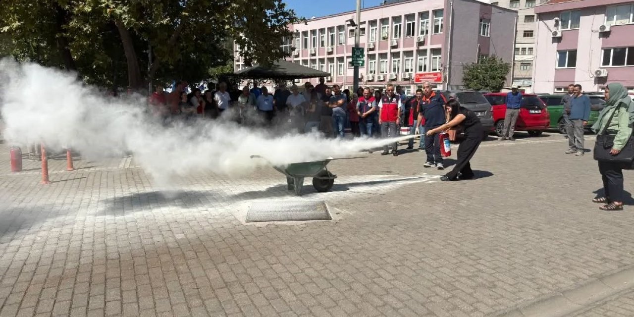 Tarım müdürlüğünde yangın ve deprem tatbikatı