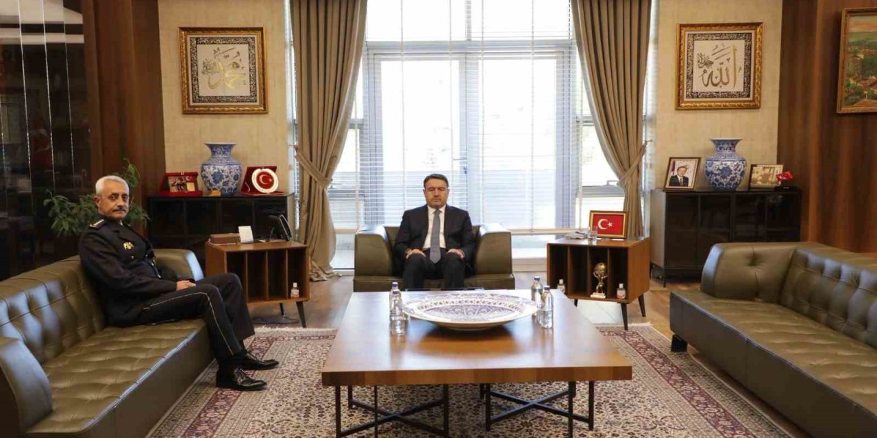 Kütahya İl Emniyet Müdürü Arif Hakan Tandoğan görevine başladı