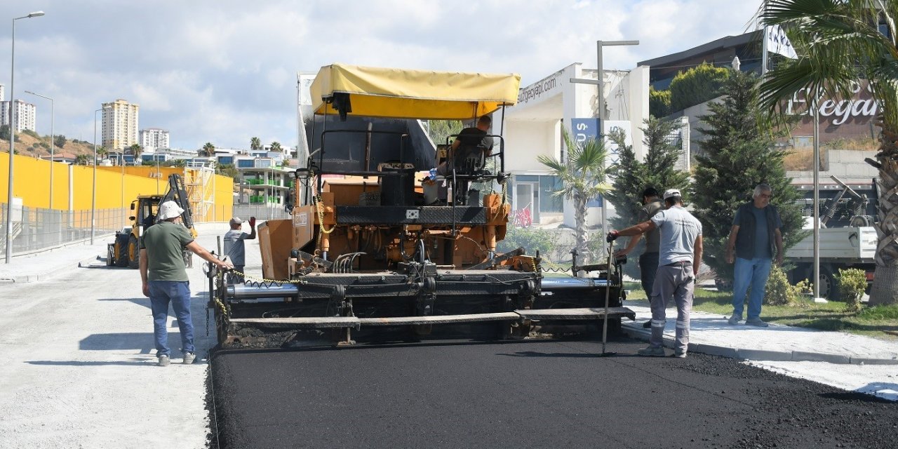 Kuşadası’nda Fen İşleri ekipleri 68 noktada sahaya indi