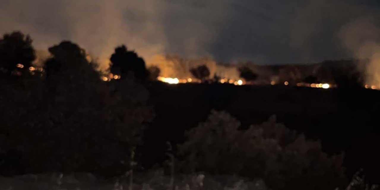 Çivril’de arazi yangını ekiplerin müdahalesiyle söndürüldü