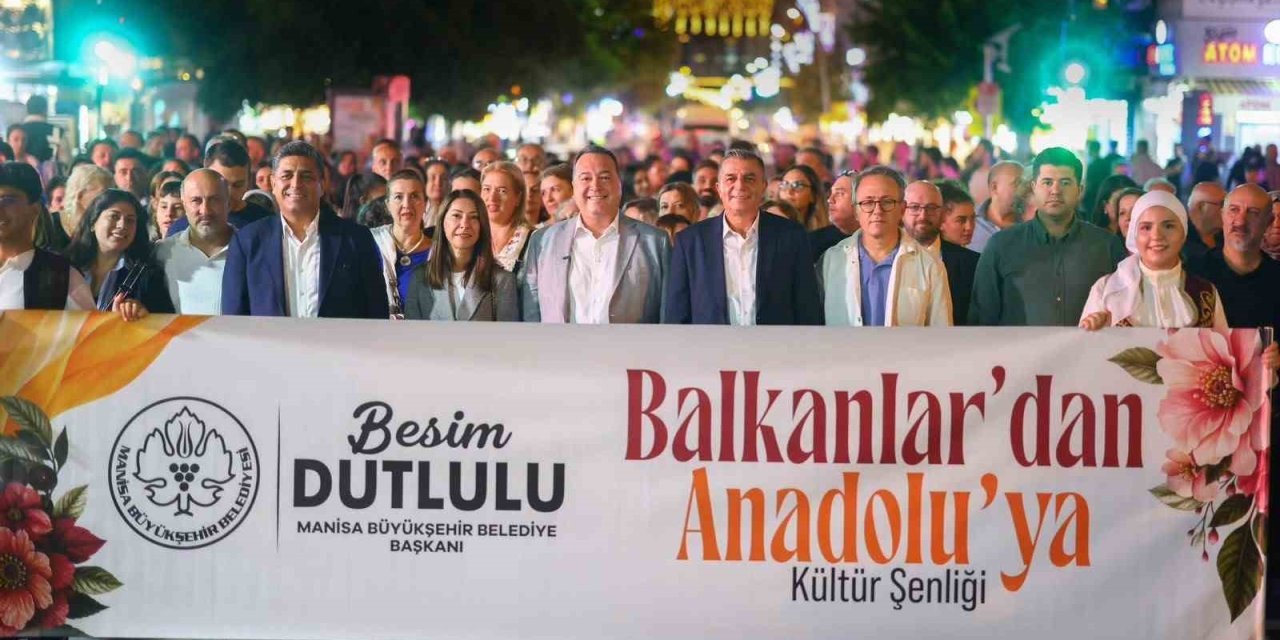 Balkanlardan Anadolu’ya Kültür Şenliği’nde Candan Erçetin coşkusu