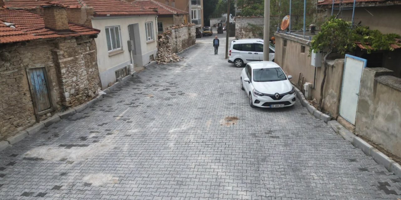 Tavas’ta Orta Mahallesi’nin altyapı ve yolları yenilendi