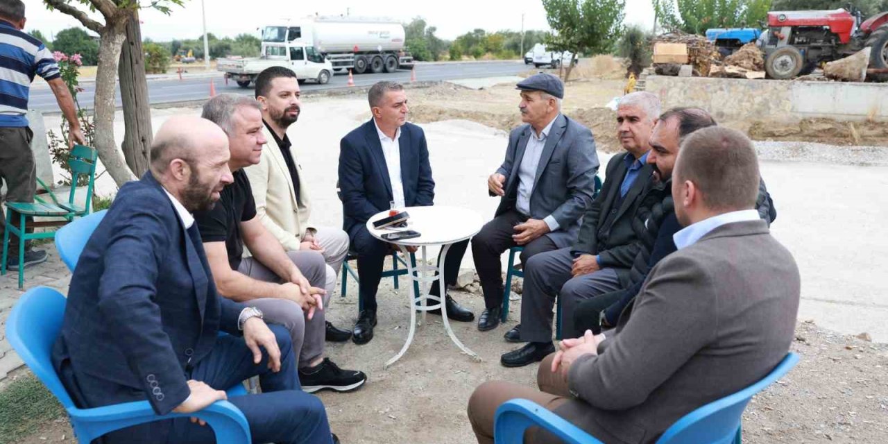 Başkan Şimşek muhtarlarla bire bir temasta