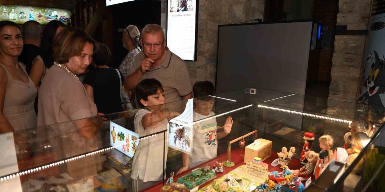 Kuşadası’ndaki oyuncak müzesine yoğun ilgi