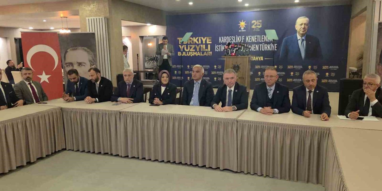 Bakan Ersoy: "Türkiye olarak kendi yolunu çizebilen ender ülkelerdeniz"