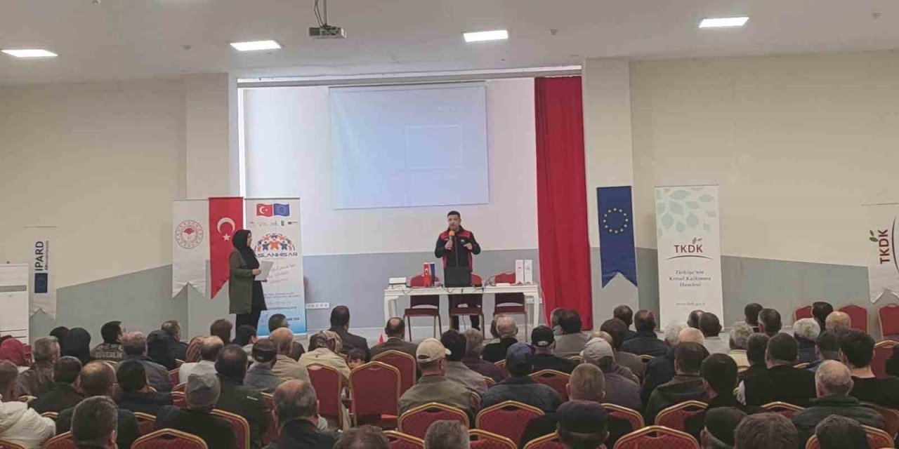 Çavdarhisar’da kırsal kalkınma hibeleri anlatıldı
