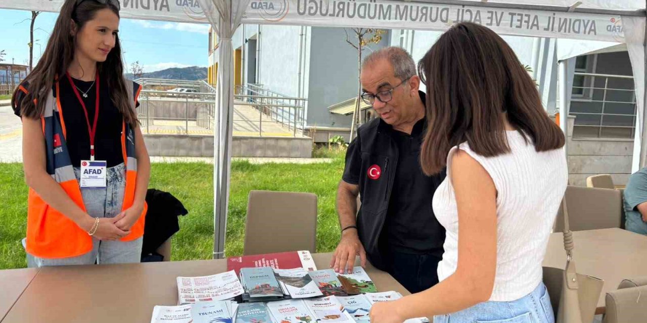 Üniversite öğrencilerine afet farkındalık eğitimleri verildi