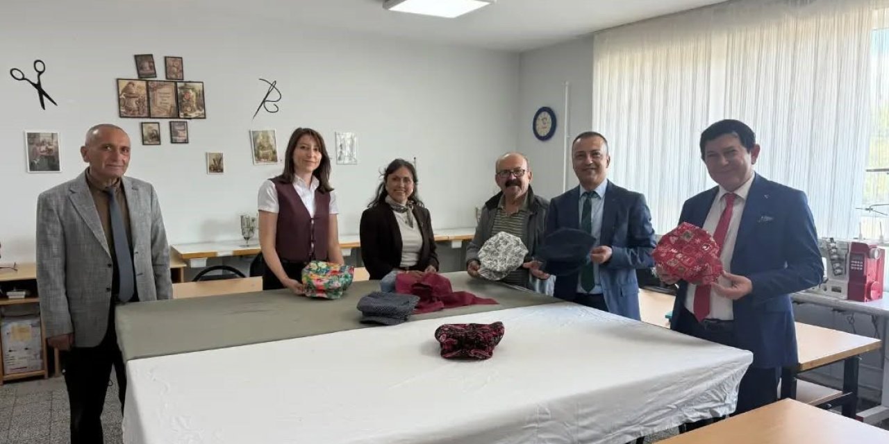 Yenipazar’ın 8 köşeli şapkası gelecek nesillere aktarılacak
