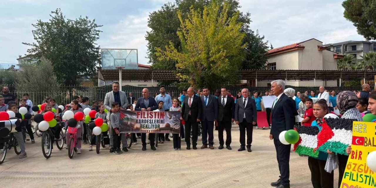 Sarıgöllü öğrencilerden Gazzeli çocuklar için anlamlı etkinlik