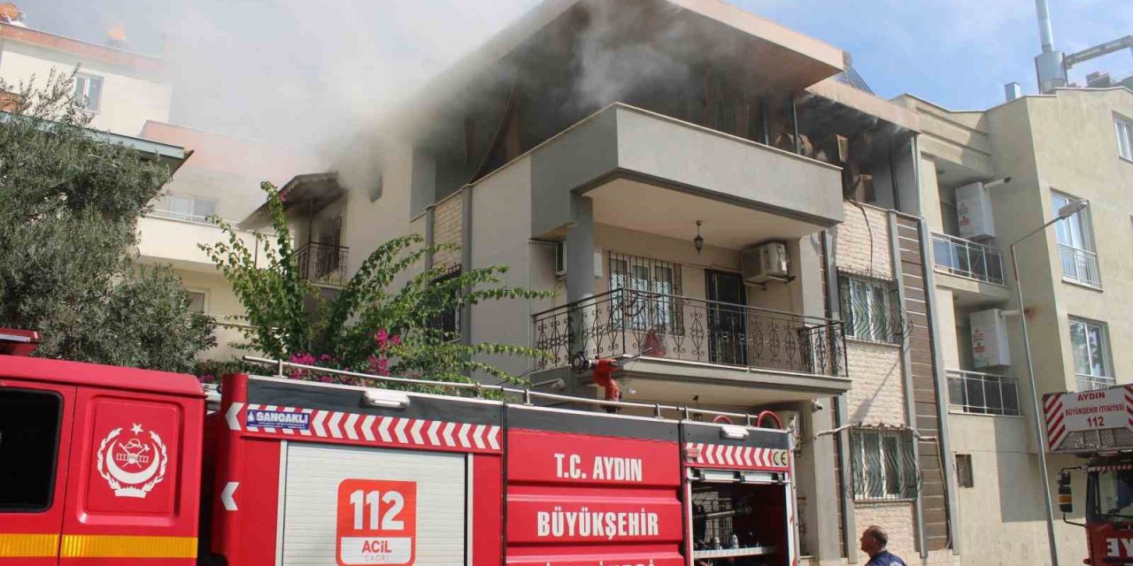 Çatı katı yangını korkuttu