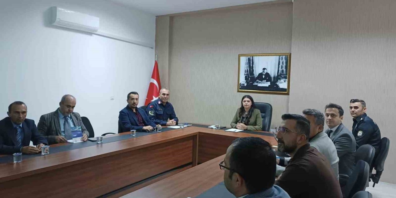 Baklan’da bağımlılıkla mücadele için koordinasyon toplantısı yapıldı