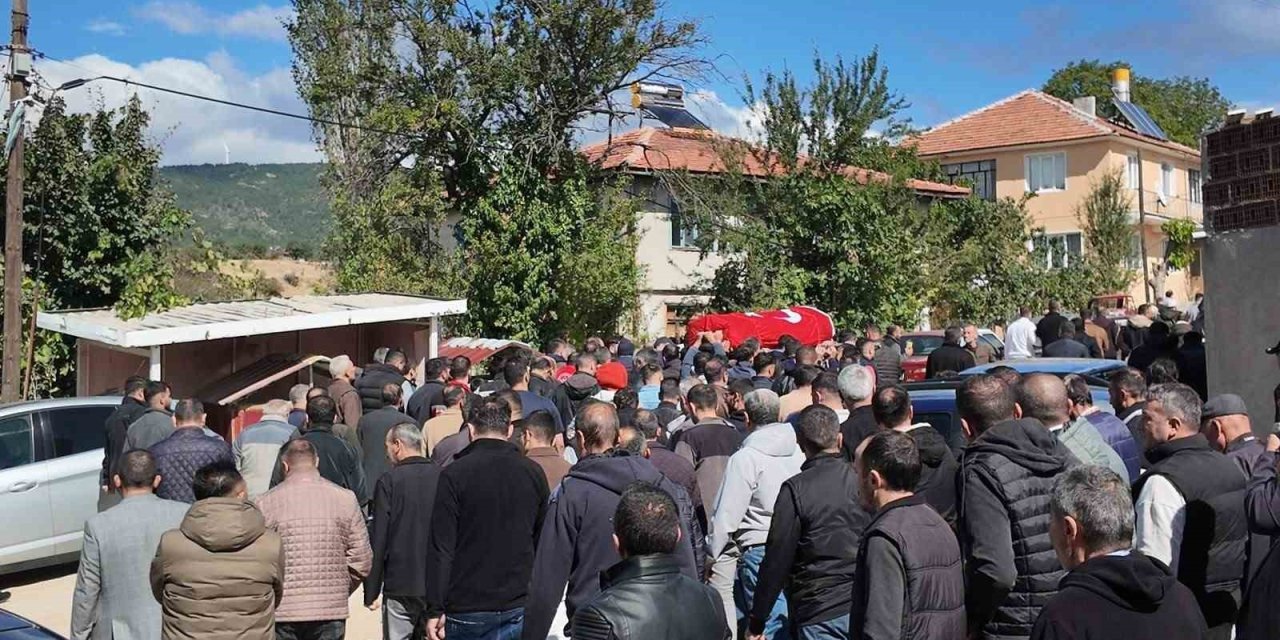 Soma’daki göçükte hayatını kaybeden işçi son yolculuğuna uğurlandı