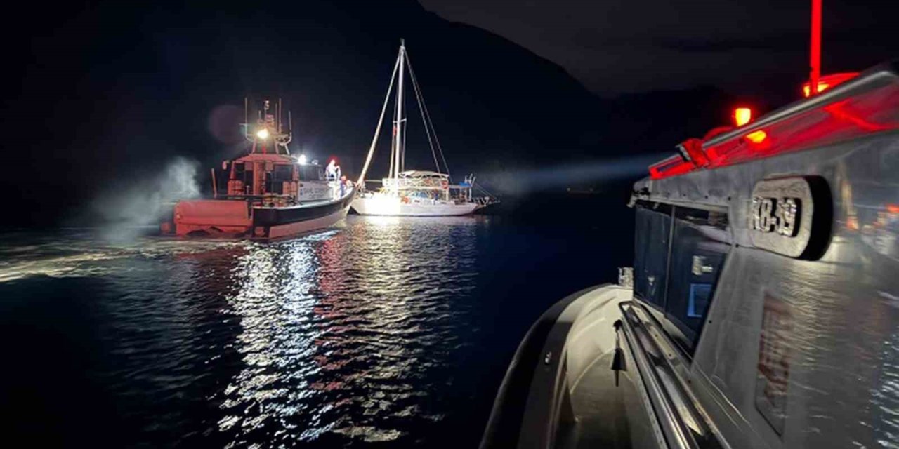 Gezi teknesine göçmen kaçakçılığı operasyonu