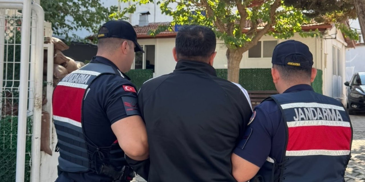 İzmir’de 10 yıl 10 ay kesinleşmiş hapis cezası bulunan firari yakalandı