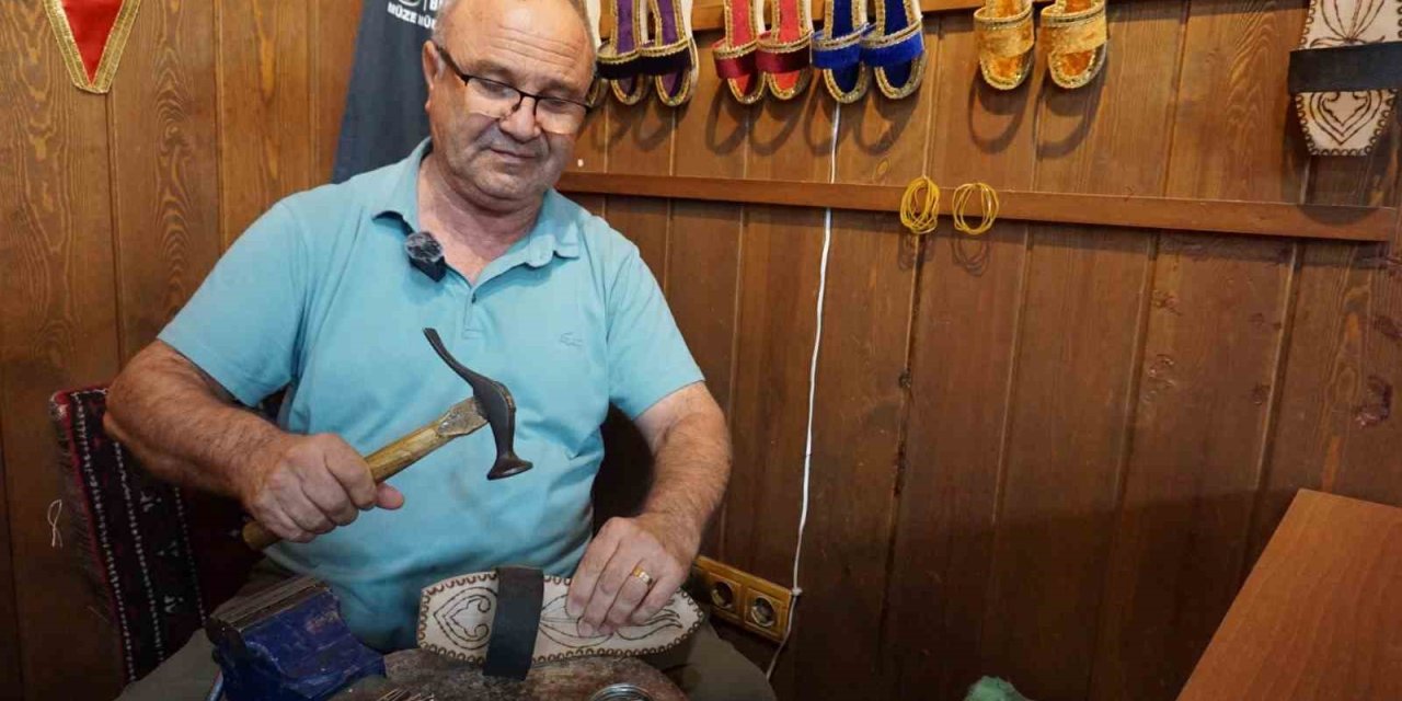 Yılların takunya ustası plastiğe direniyor