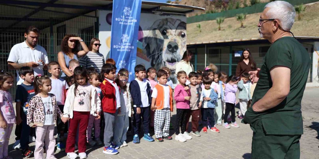 Aydın’da çocuklar Hayvan Bakım Merkezi’ni gezdi