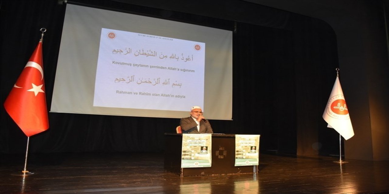 Salihli’de ’Cami ve Sosyal Hayat’ konferansı düzenlendi