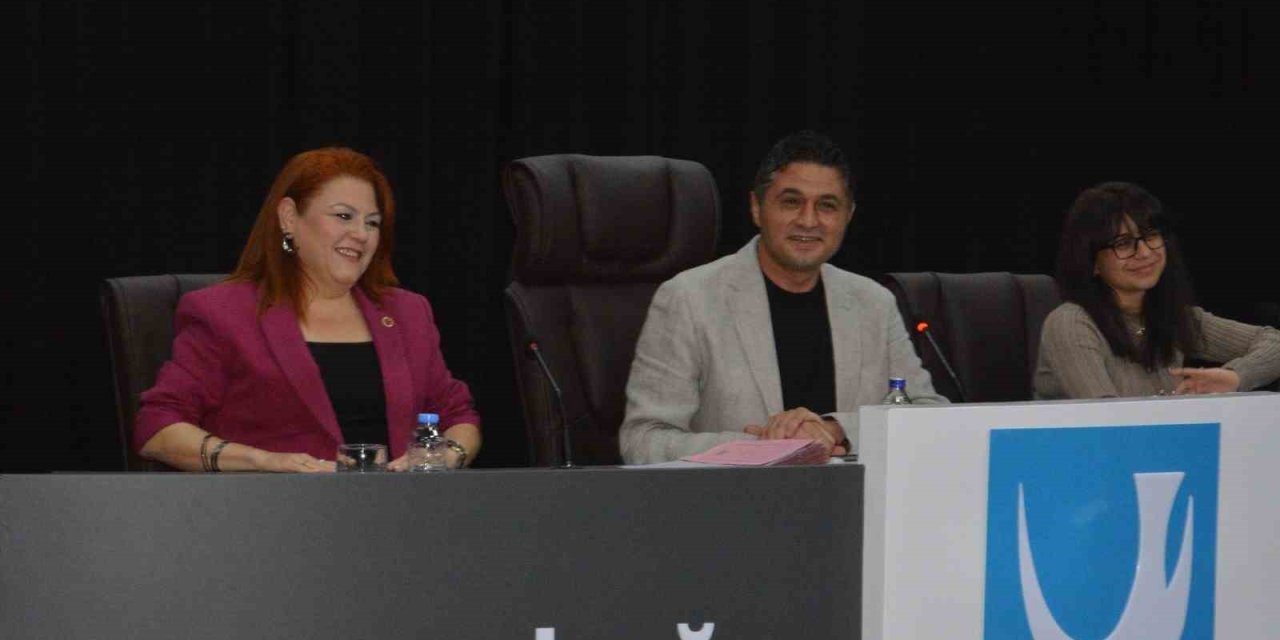 Aliağa Belediyesi’nde yeni teşkilat yapısı meclisten geçti