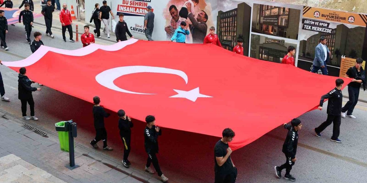 Amatör Spor Haftasında sporcular kortejde buluştu