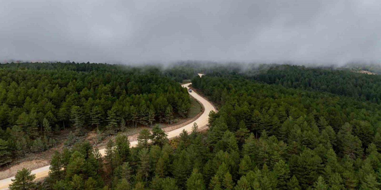 Demirci Söğütçük’te 11 kilometrelik yol için çalışma başladı