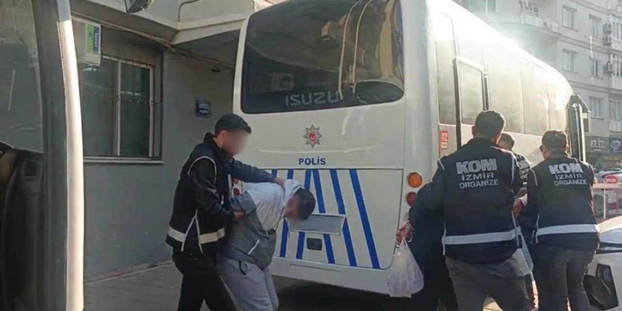 İzmir’de ’Sercan Sayal’ organize suç örgütüne darbe: Kundaklama şüphelisi 4 kişi tutuklandı
