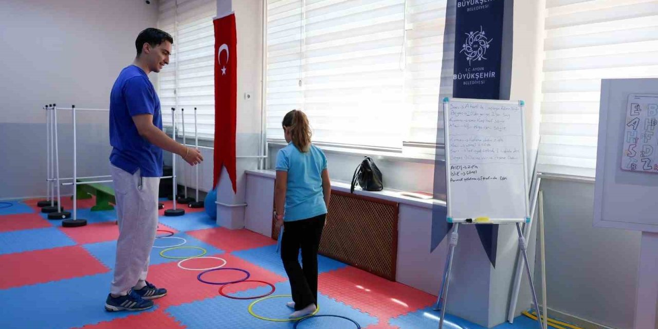 Aydın Büyükşehir Disleksi Merkezi’nde dersler devam ediyor