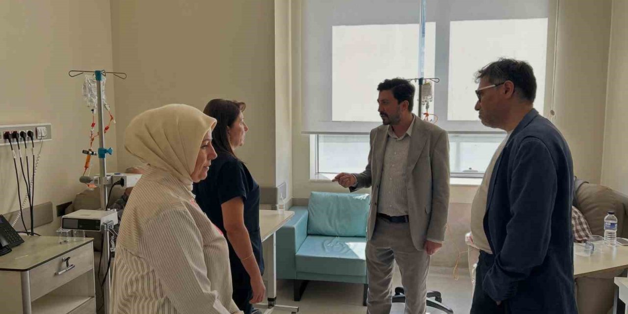 Kütahya Şehir Hastanesi’nde kemoterapi ünitesi ziyaret edildi