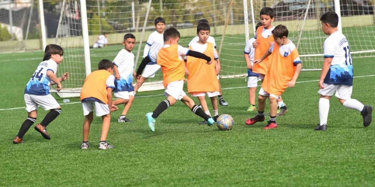 Yunusemre Belediyespor geleceğin yıldızlarını arıyor