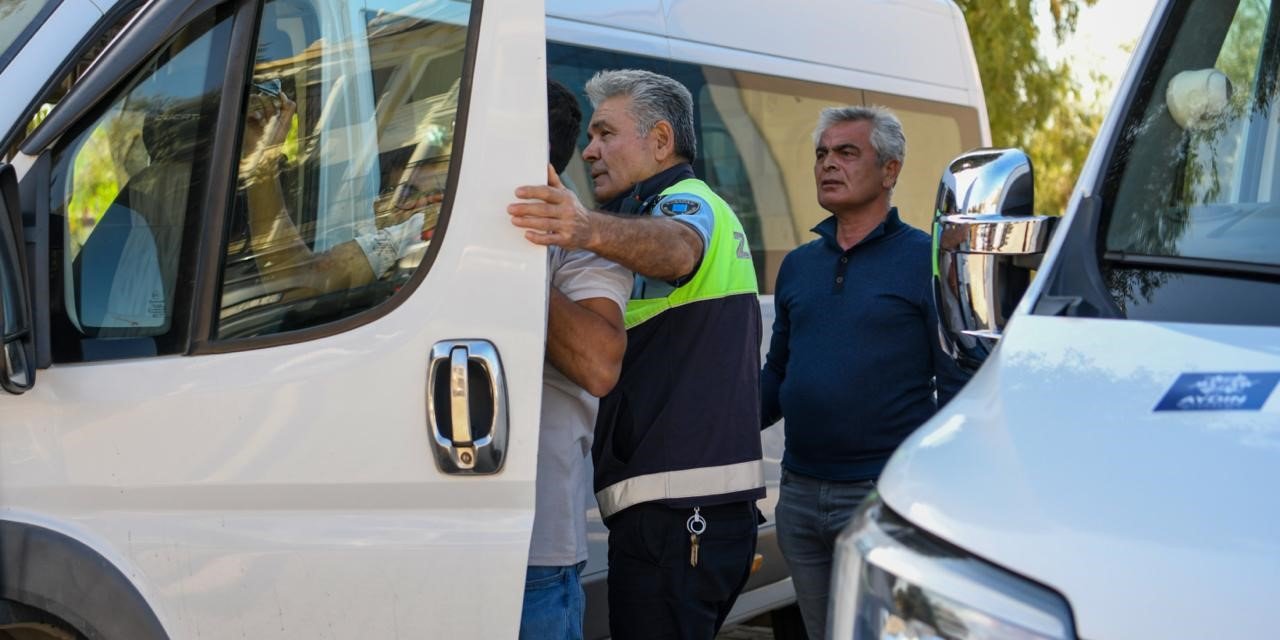 Kuşadası’nda okul servisleri denetlendi