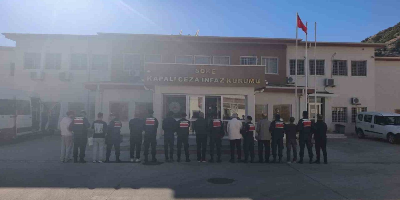 Kuşadası’nda 11 firari hükümlü yakalandı