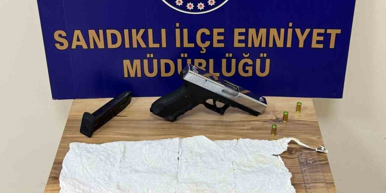 Uyuşturucu madde ile yakalanan 2 kişi tutuklandı