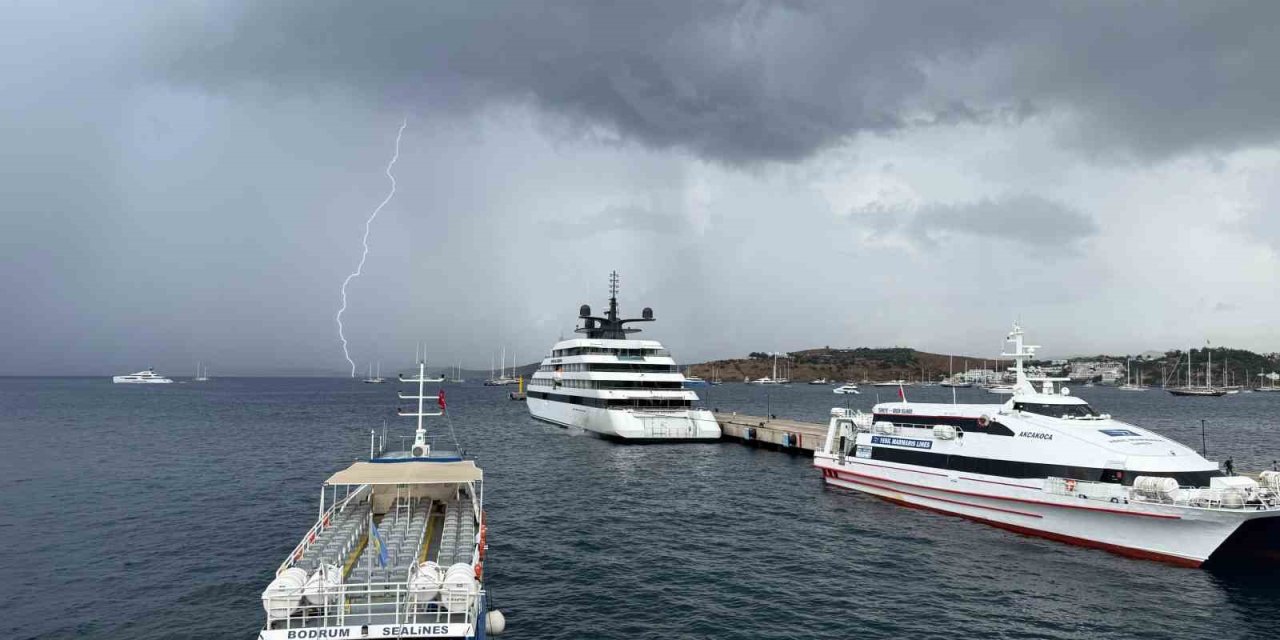 Bodrum’a kruvaziyerle 100 turist geldi