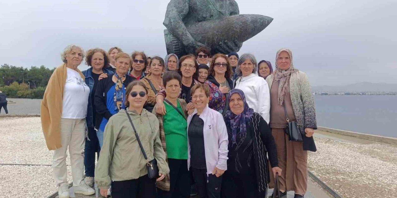 Sarıgöllü kadınlar Çanakkale’ye hayran kaldı