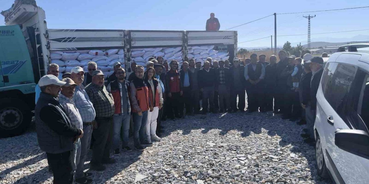 Üreticilere hibe destekli buğday tohumu dağıtıldı