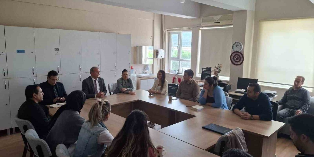 Okul ziyaretleriyle eğitimin nabzı tutuluyor