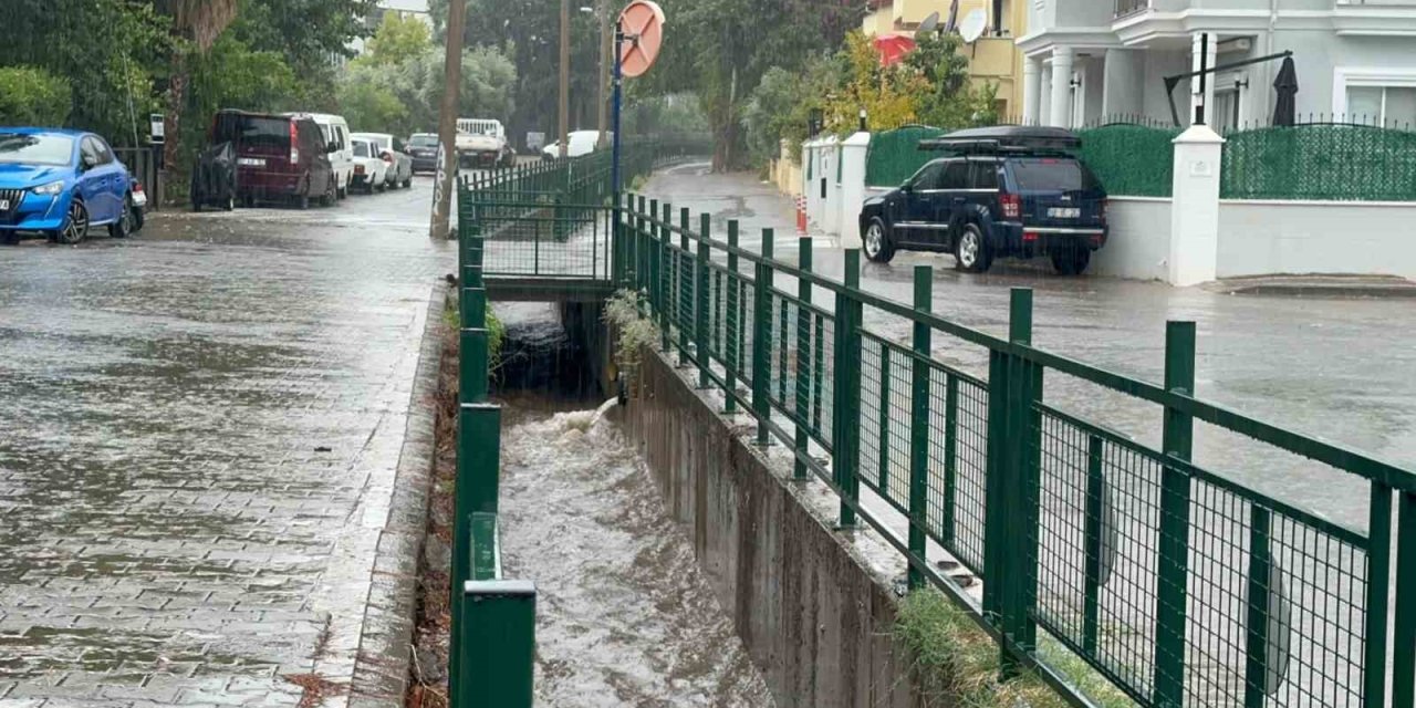 Güney Ege’de beklenen yağış başladı