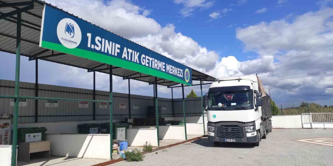 Yunusemre’de 3 yılda 5 ton atık ilaç bertaraf edildi