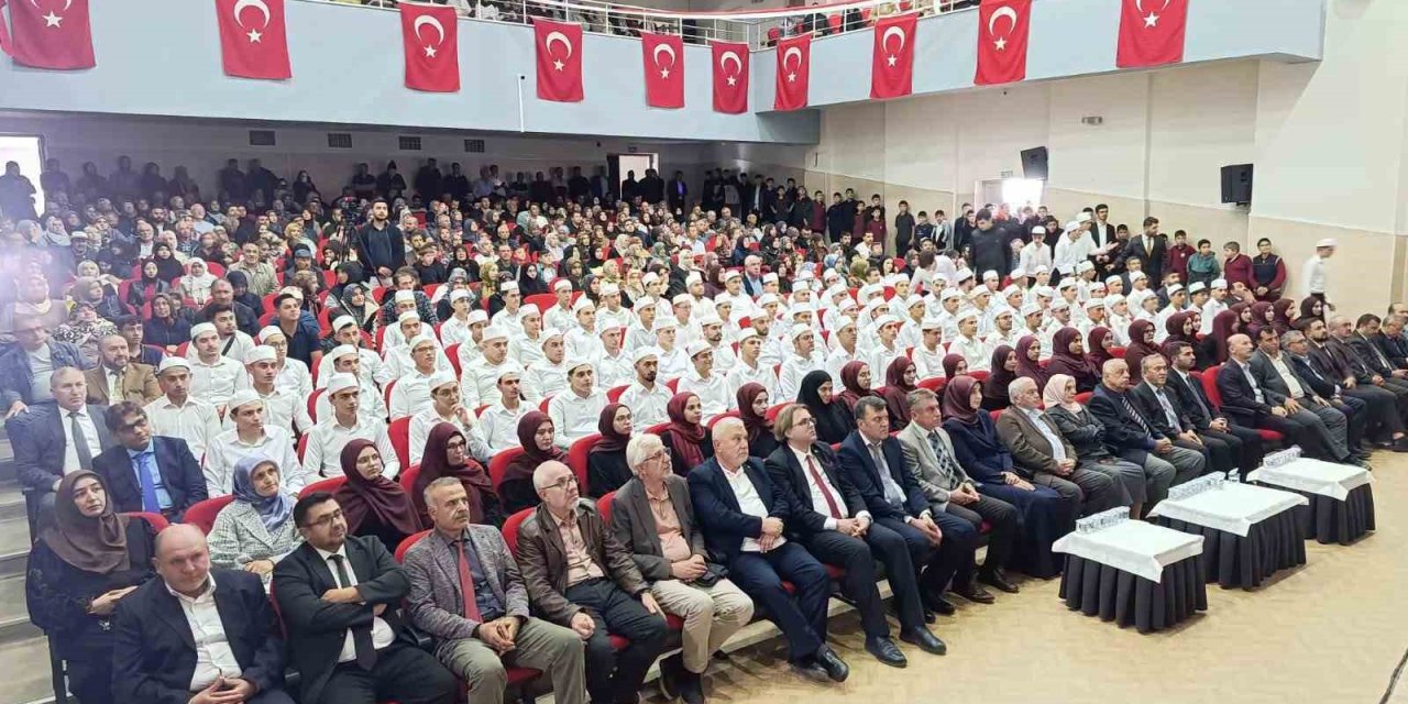 Afyonkarahisar’da 146 hafız icazet aldı