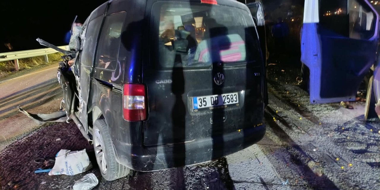 Manisa’da zincirleme kaza: 1’i ağır 5 yaralı