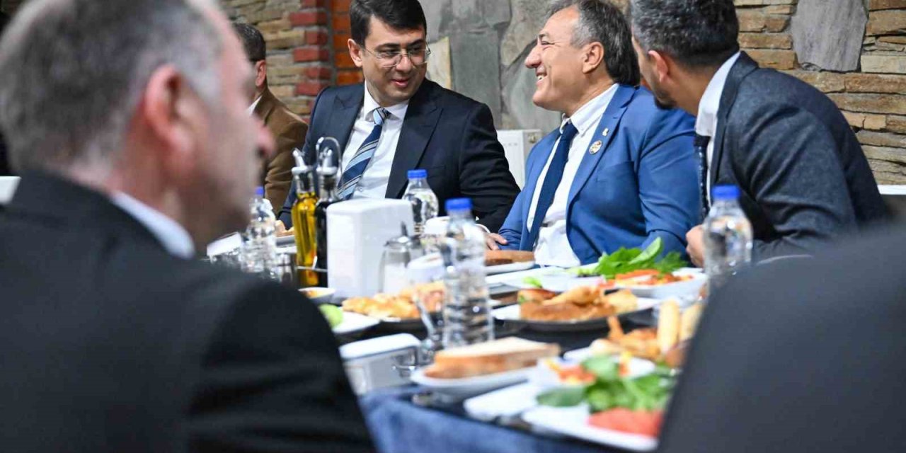 Vali Kartal şehit aileleri ve gazilerle bir araya geldi