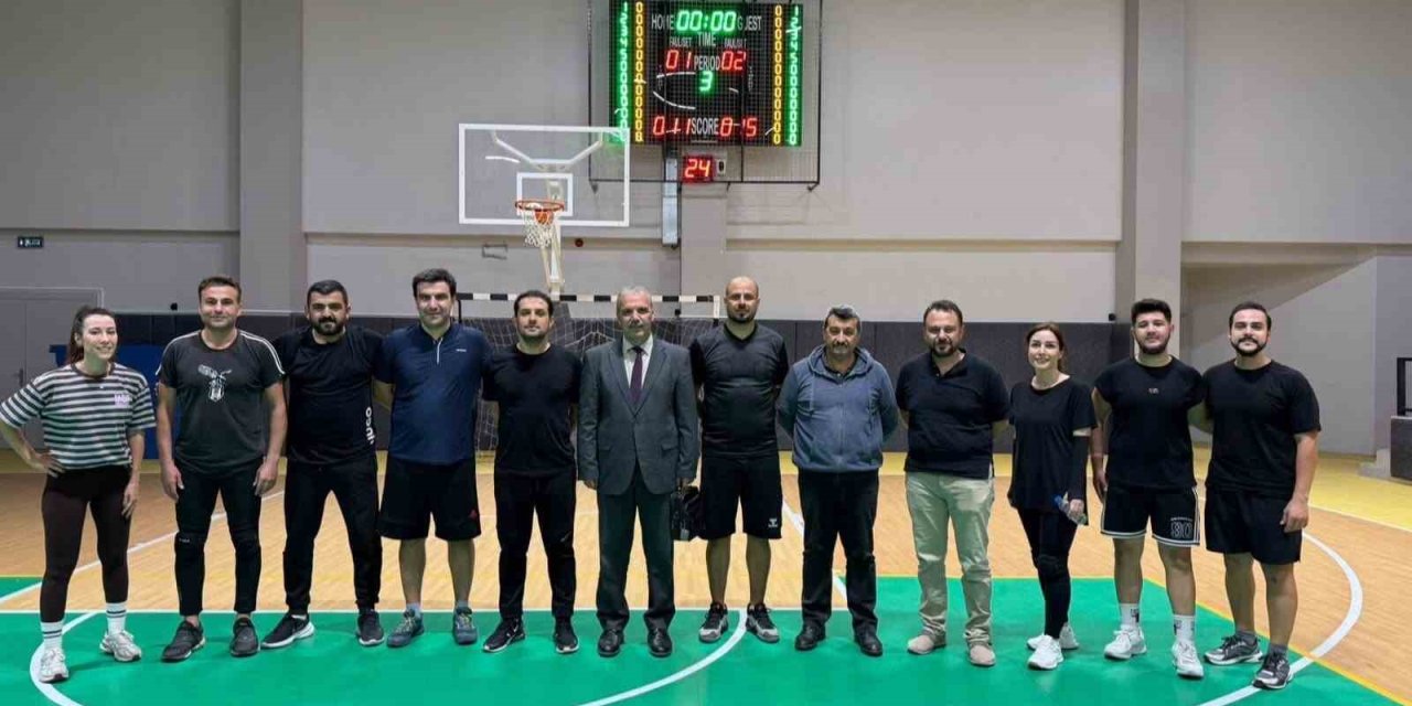 Koçarlı’da eğitimciler şampiyonluğa koşuyor
