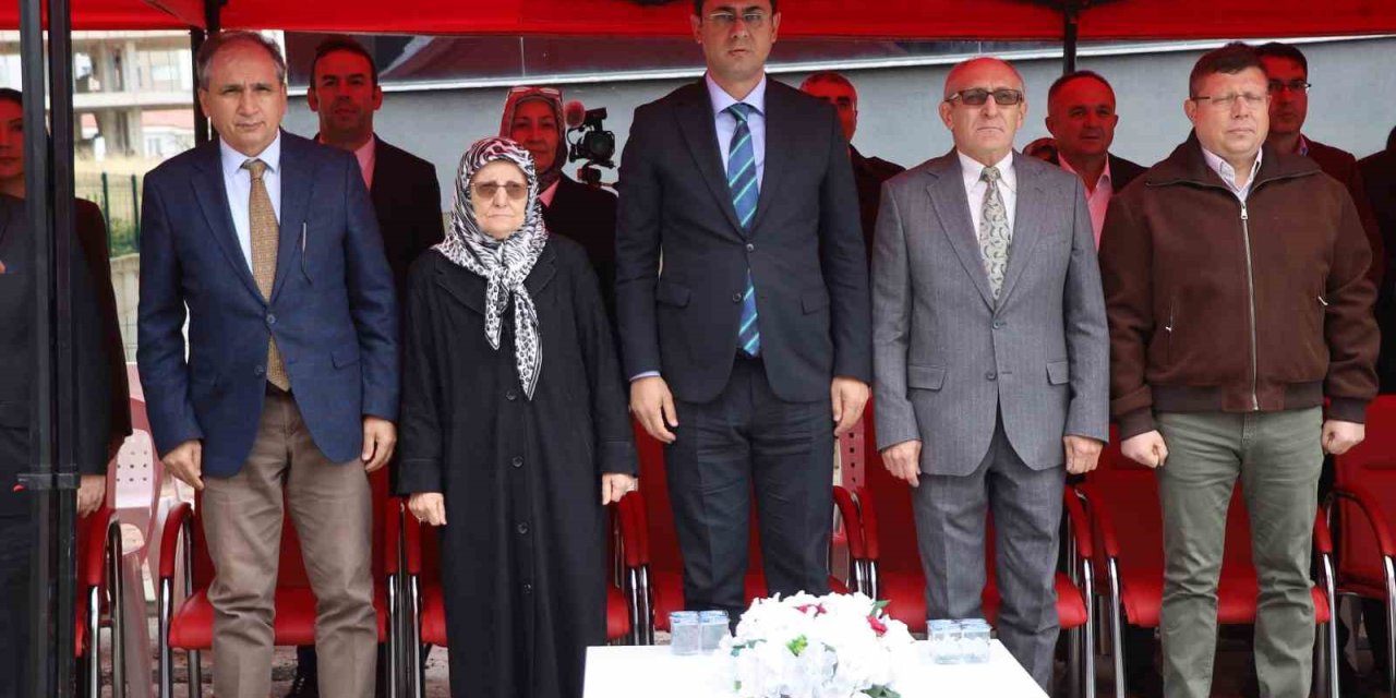 Uşak’ta Fevzi Dülgeroğlu Aile Sağlığı Merkezi törenle açıldı