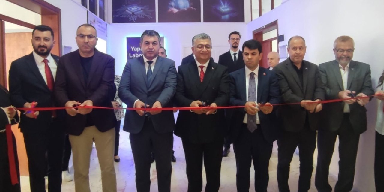 Gediz MYO’da yapay zeka laboratuvarı açıldı